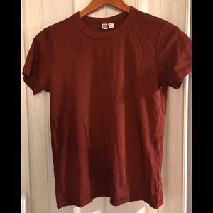 Uniqlo tee